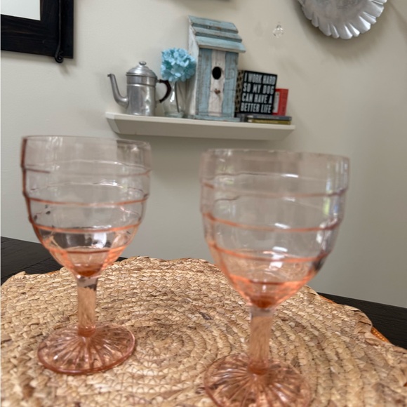 Depression Glass Pair of 2 Wine/Water Glasses, Pink, Stemmed - Picture 2 of 7